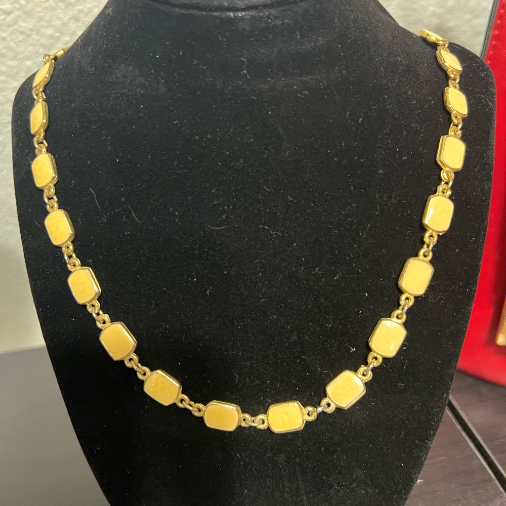Elegant Gold-Tone Necklace